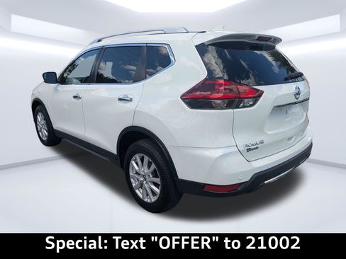 Used 2019 Nissan Rogue SV image 5