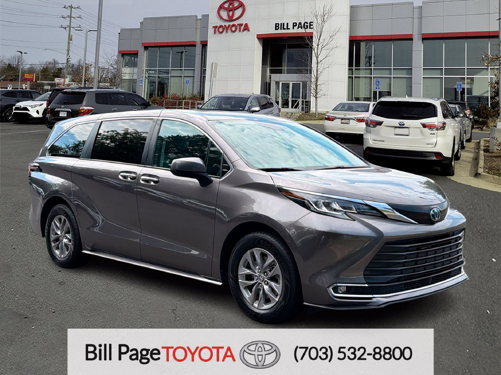 Used 2023 Toyota Sienna XLE AWD/4WD image 1