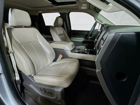 Used 2021 Ford Expedition Max XLT RWD image 29