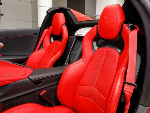 Used 2025 Chevrolet Corvette Z06 image 29