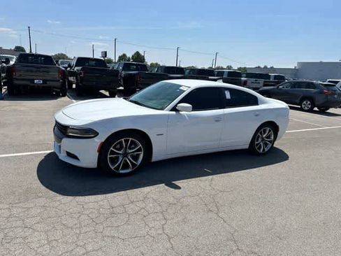 Used 2016 Dodge Charger R/T RWD image 10