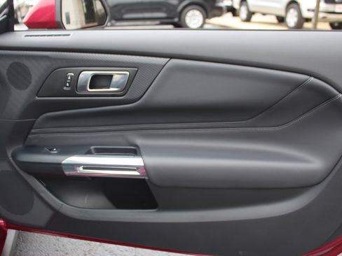 Used 2025 Ford Mustang GT Premium image 24