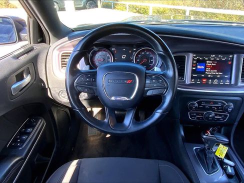 Used 2019 Dodge Charger GT image 6