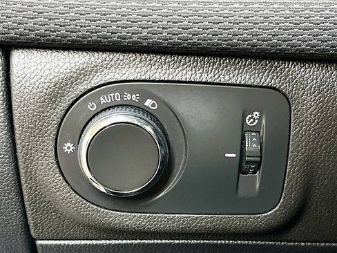 Used 2019 Chevrolet Cruze LT w/ LT Fleet Convenience Package FWD image 10