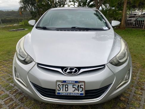 Used 2016 Hyundai Elantra SE w/ Option Group 02 FWD image 2