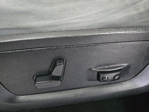 Used 2017 RAM 1500 Big Horn AWD/4WD image 17