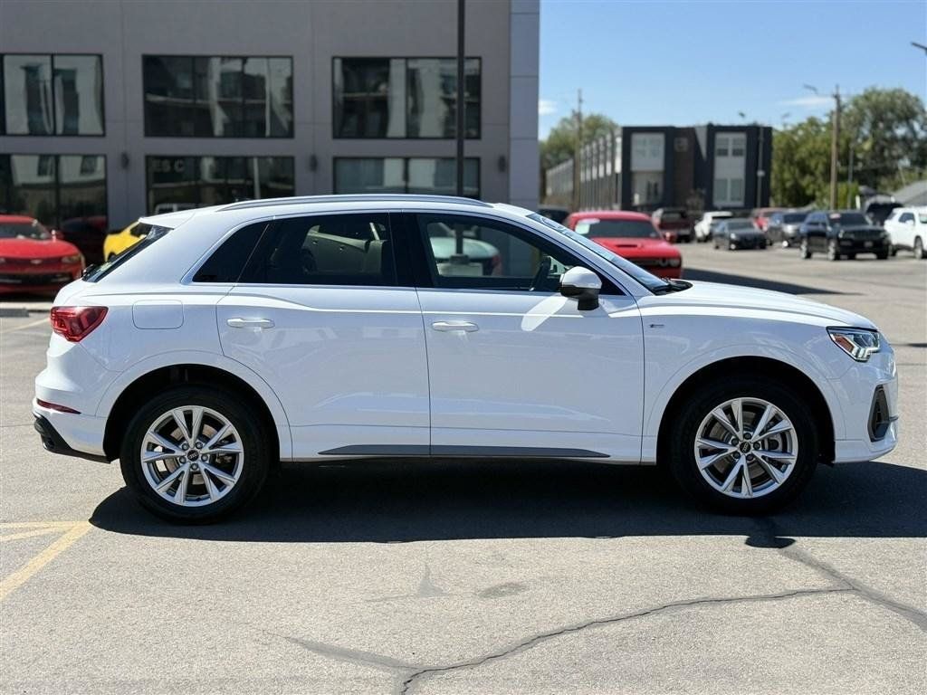 Used 2025 Audi Q3 2.0T Premium AWD/4WD image 8