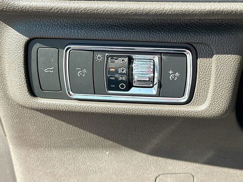 Used 2022 Lincoln Corsair FWD image 10