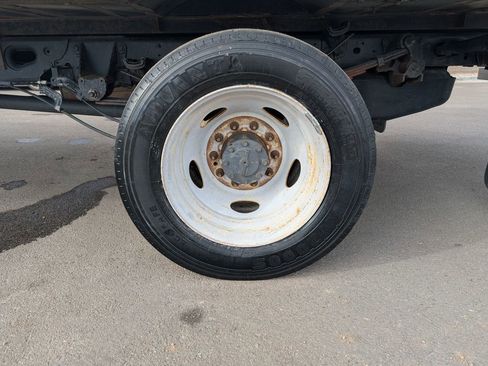 Used 2017 Ford F450 XL w/ Power Equipment Group image 10