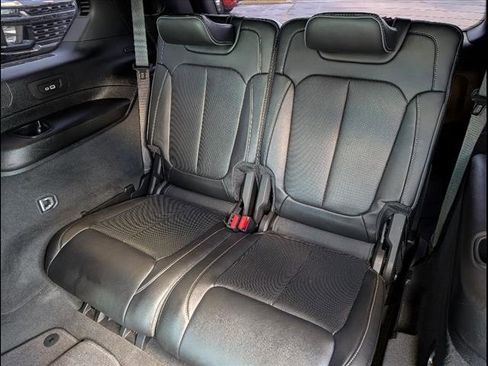 Used 2023 Jeep Grand Cherokee L Overland w/ Advanced Protech Group III image 18