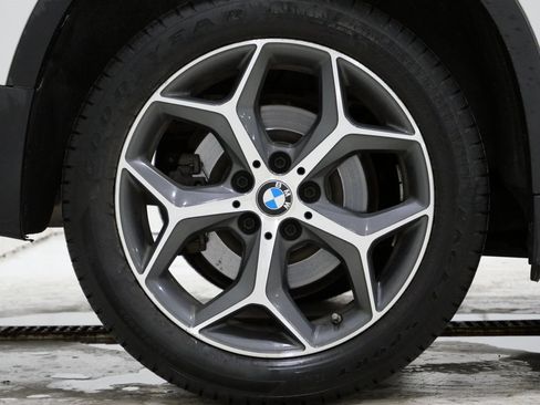 Used 2019 BMW X1 sDrive28i image 10