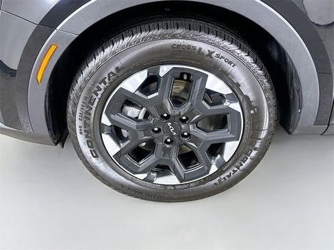 Certified 2025 Kia Sorento S w/ Panoramic Sunroof Package image 13