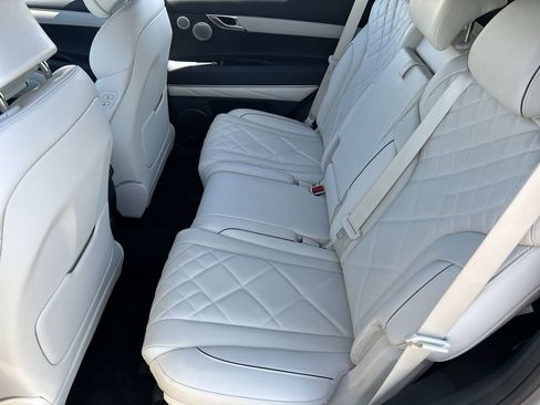 Used 2025 Genesis GV80 3.5T Prestige image 26