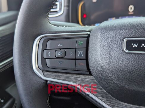 Used 2024 Jeep Wagoneer Series II w/ Flexible Seating Group RWD image 19