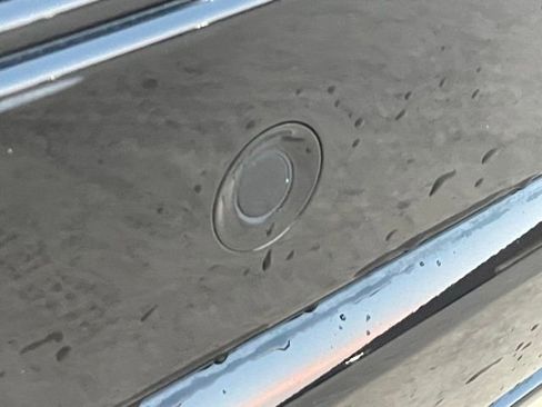 Used 2024 Cadillac Lyriq Sport image 9