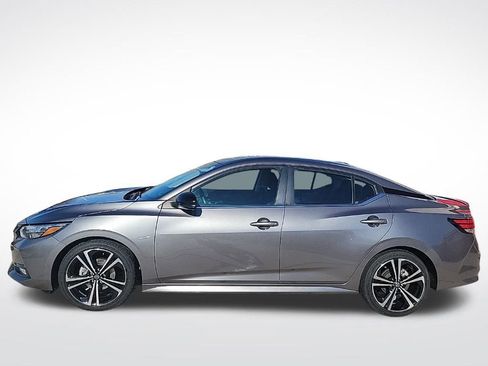 Used 2022 Nissan Sentra SR image 2