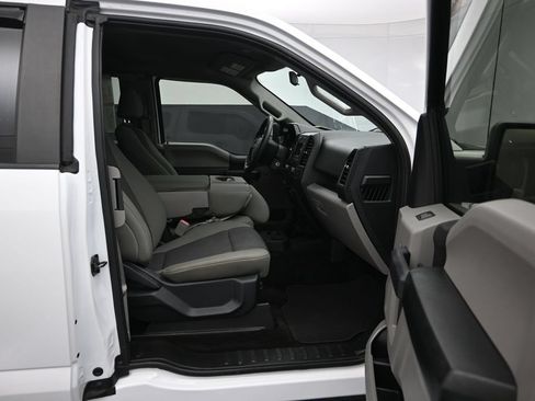 Used 2018 Ford F150 XL w/ Equipment Group 101A Mid RWD image 26