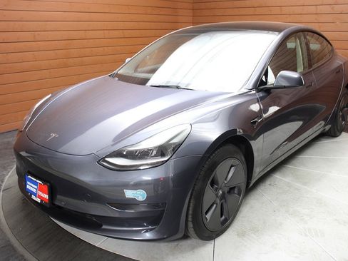 Used 2023 Tesla Model 3 Standard Range image 25