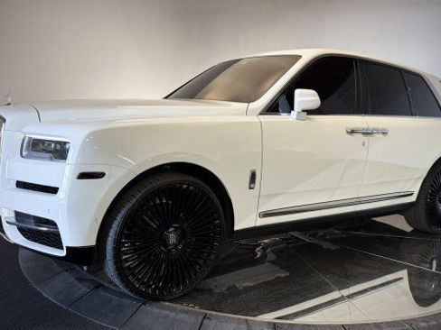 Used 2020 Rolls-Royce Cullinan AWD/4WD image 51