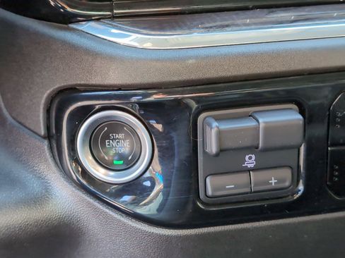 Used 2024 Chevrolet Silverado 2500 LTZ image 21