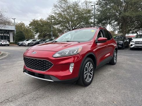 Used 2021 Ford Escape SEL w/ Class II Trailer Tow Package image 2