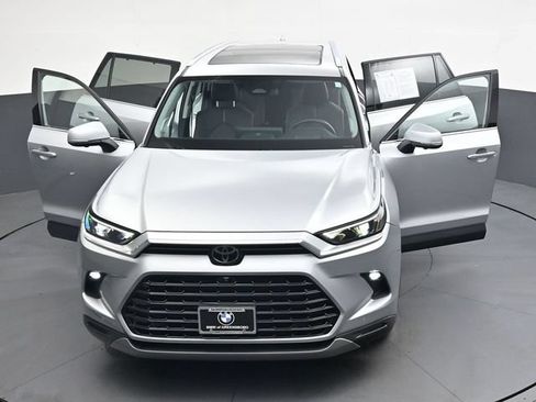 Used 2024 Toyota Grand Highlander AWD image 48