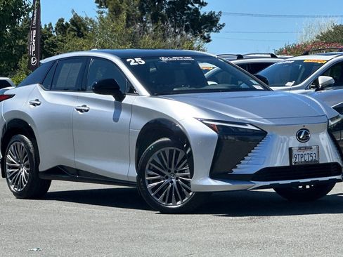 Certified 2025 Lexus RZ 300e w/ Accessory Package (Z1) FWD image 2