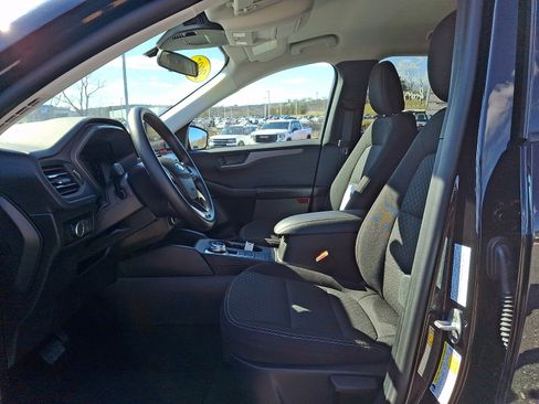Certified 2025 Ford Escape Active image 13