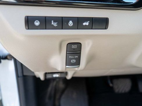 Certified 2025 Nissan Murano Platinum w/ Cargo Package AWD/4WD image 26