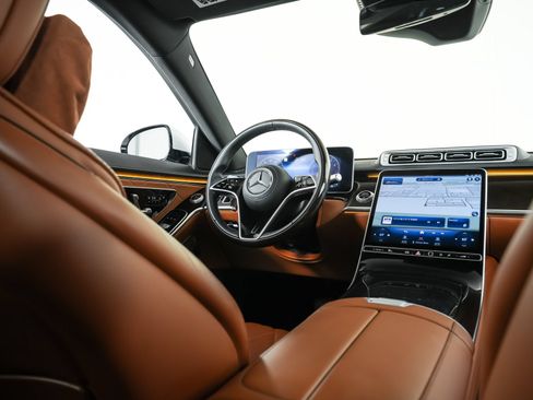 Used 2024 Mercedes-Benz S 580 4MATIC Sedan image 43