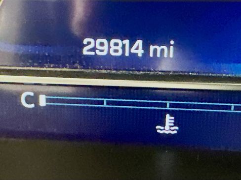 Used 2023 Chevrolet Silverado 1500 LT image 18