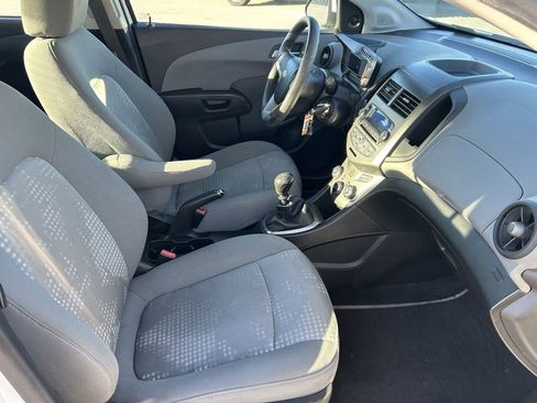 Used 2012 Chevrolet Sonic LS image 9