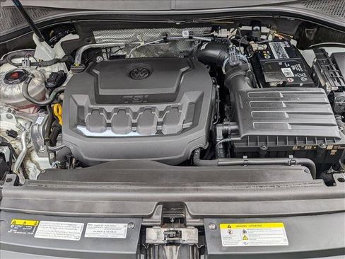 Used 2022 Volkswagen Tiguan SE R-Line image 25