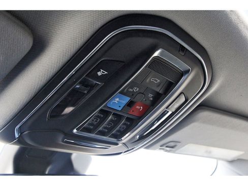 Used 2023 Jeep Grand Cherokee Limited w/ Luxury Tech Group II RWD image 26