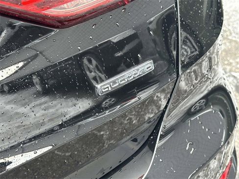 Used 2024 Audi Q3 2.0T Premium Plus image 13