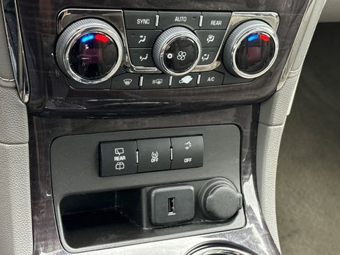 Used 2017 Buick Enclave Convenience image 21