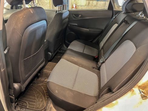 Used 2019 Hyundai Kona SE AWD/4WD image 11
