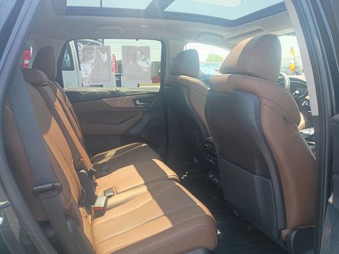 Used 2024 Acura MDX SH-AWD w/ Technology Package image 21