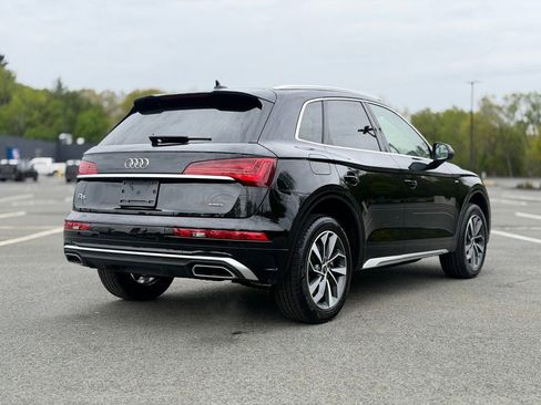 Used 2023 Audi Q5 2.0T Premium Plus w/ Premium Plus Package AWD/4WD image 7