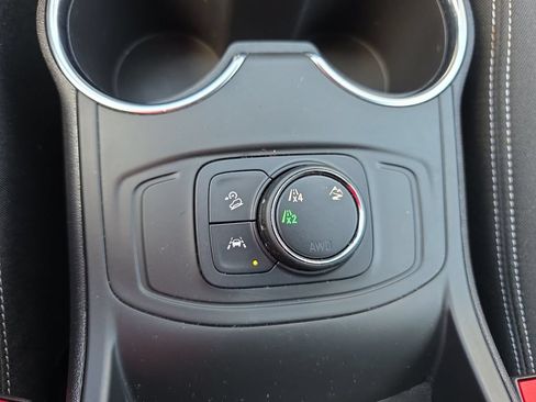 Used 2024 GMC Terrain SLE AWD/4WD image 20