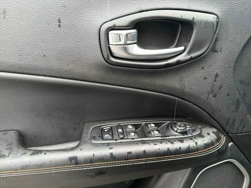 Used 2020 Jeep Compass Latitude w/ Popular Equipment Group image 13