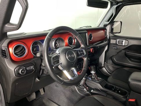 Used 2019 Jeep Wrangler Unlimited Rubicon image 2