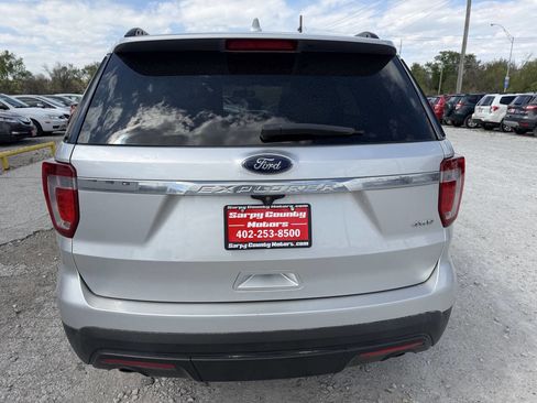 Used 2017 Ford Explorer 4WD image 4