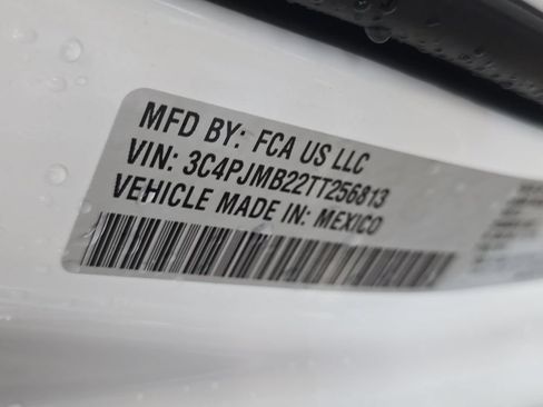 New 2026 Jeep Cherokee Laredo AWD/4WD image 34