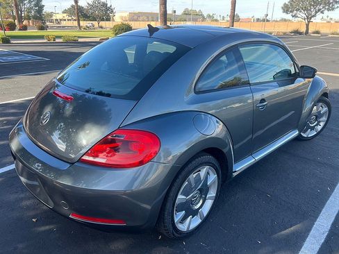 Used 2012 Volkswagen Beetle 2.5 image 4