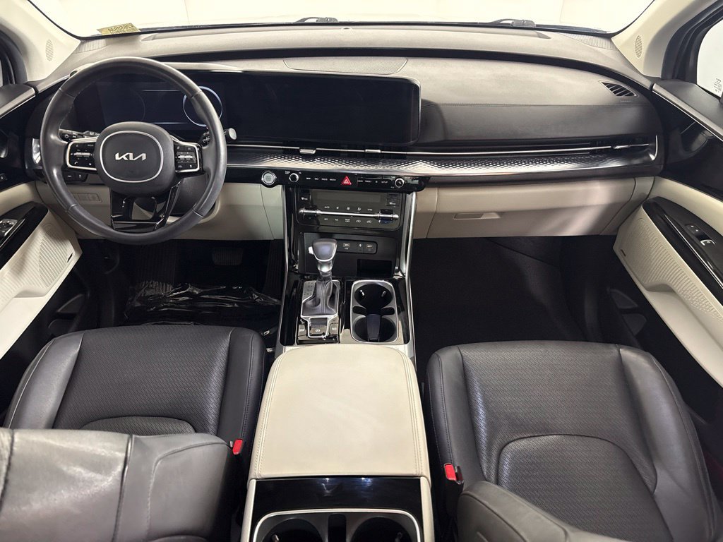 Used 2024 Kia Carnival SX Prestige FWD image 12