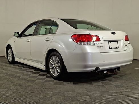 Used 2010 Subaru Legacy 2.5i Premium w/ Popular Equipment Group 2B AWD/4WD image 6