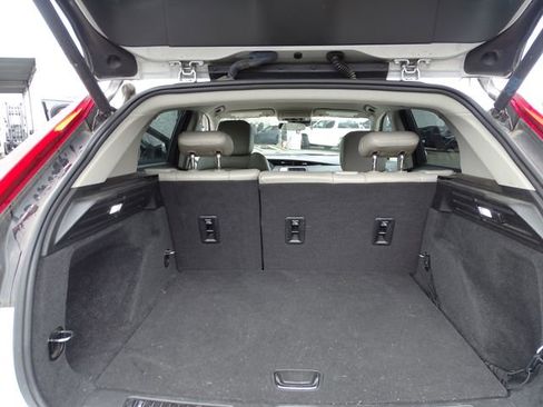 Used 2020 Cadillac XT4 Premium Luxury w/ Driver Awareness Package image 22