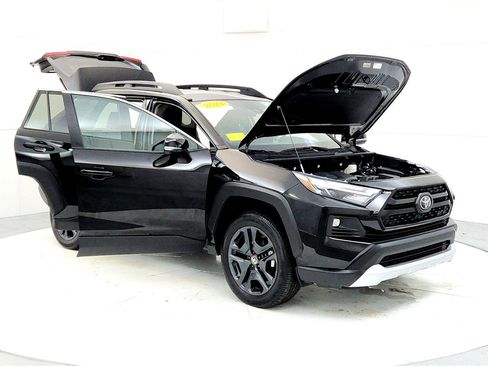 Used 2024 Toyota RAV4 Adventure image 12