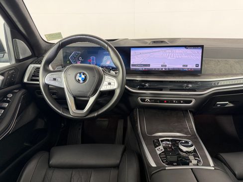 Used 2024 BMW X7 xDrive40i w/ Executive Package AWD/4WD image 32